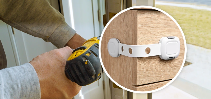 Childproof Sliding Door Locks in Palermo, CA